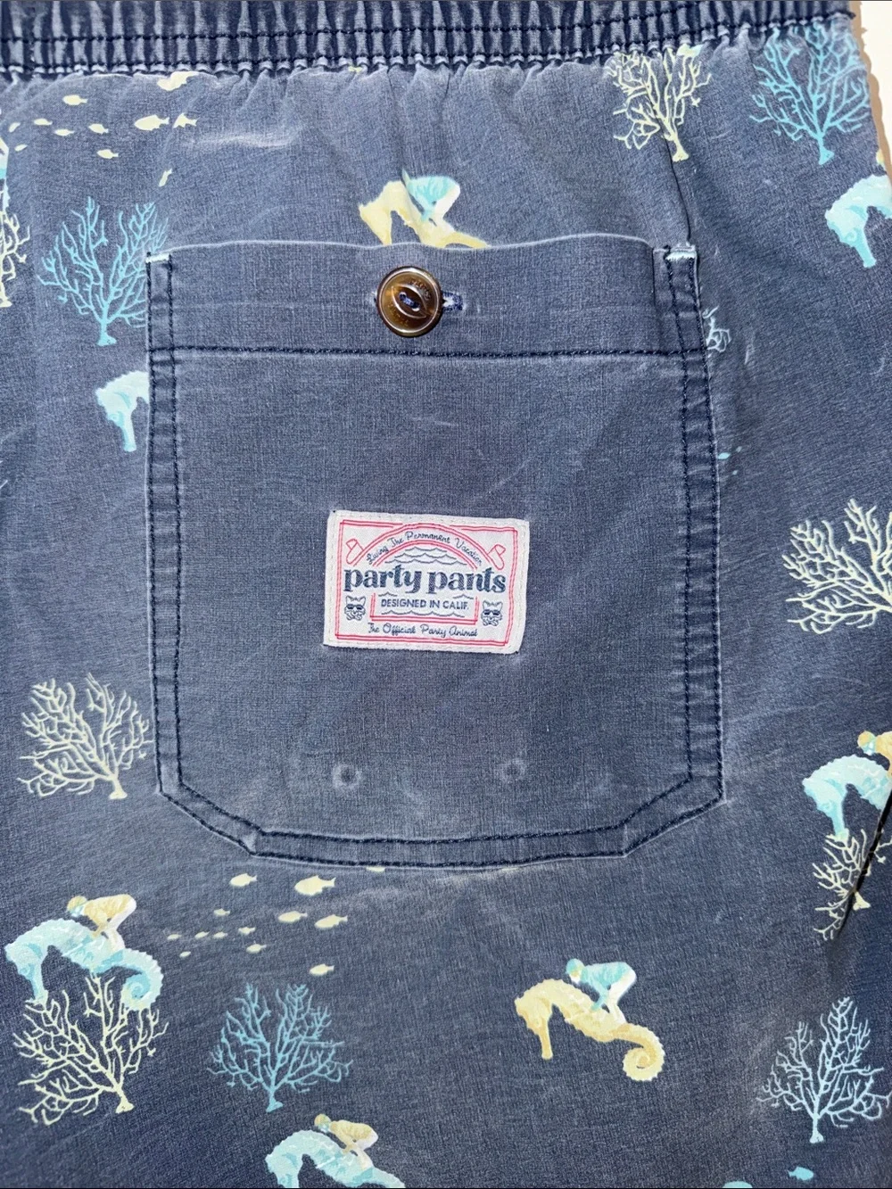 Party Pants Men’s Medium Navy Seahorse & Coral Print Swim Trunks / Board Shorts